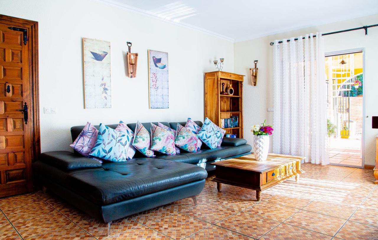 Villa Maria In El Rosario - Mit Sicht Auf Gibralta Marbella Bagian luar foto
