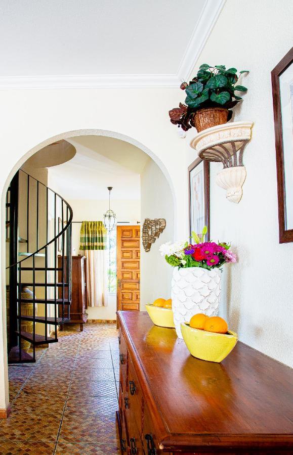 Villa Maria In El Rosario - Mit Sicht Auf Gibralta Marbella Bagian luar foto